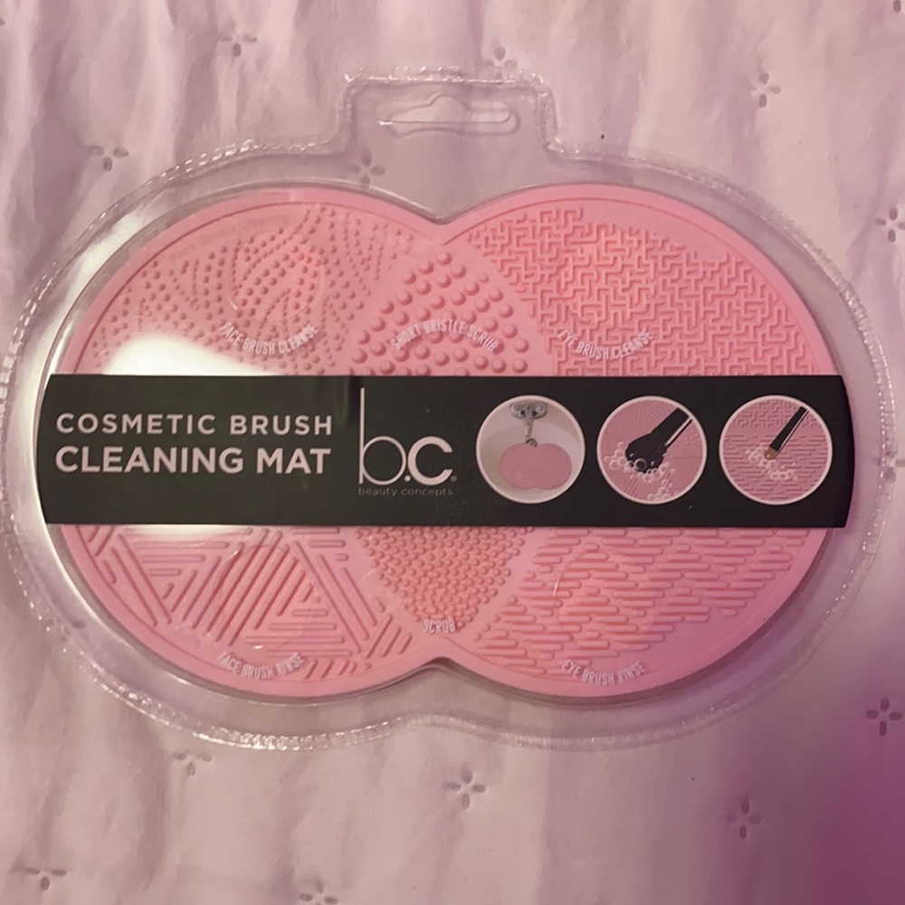 Beauty Concepts cosmetic brush cleaning mat